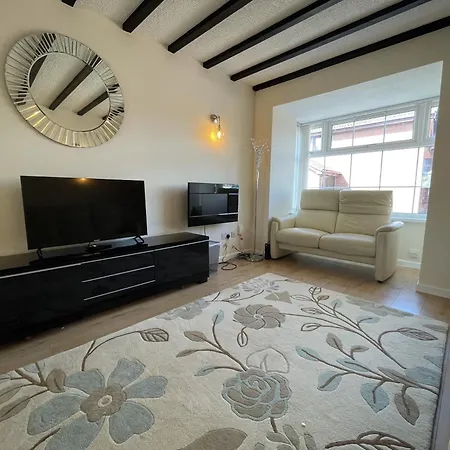 Fabulous Family In Lovely Little Stoke Holiday home Bristol