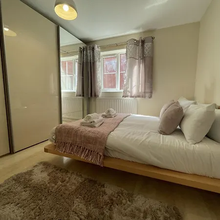 Holiday home Fabulous Family In Lovely Little Stoke Bristol