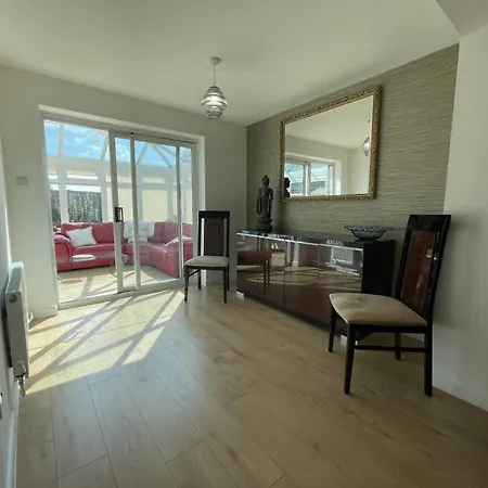 Fabulous Family In Lovely Little Stoke