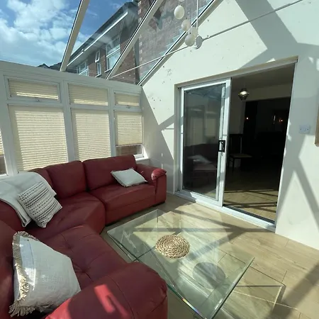 Fabulous Family In Lovely Little Stoke * Bristol