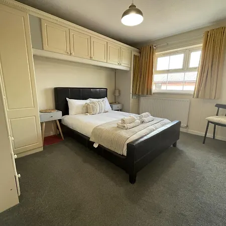 Feriehus Fabulous Family In Lovely Little Stoke