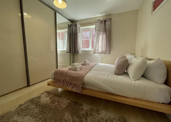 Ferienhaus Fabulous Family In Lovely Little Stoke Bristol